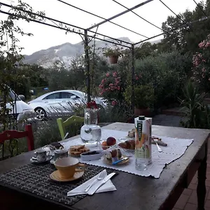 Il Nido Del Cuculo Bed & Breakfast Carrara